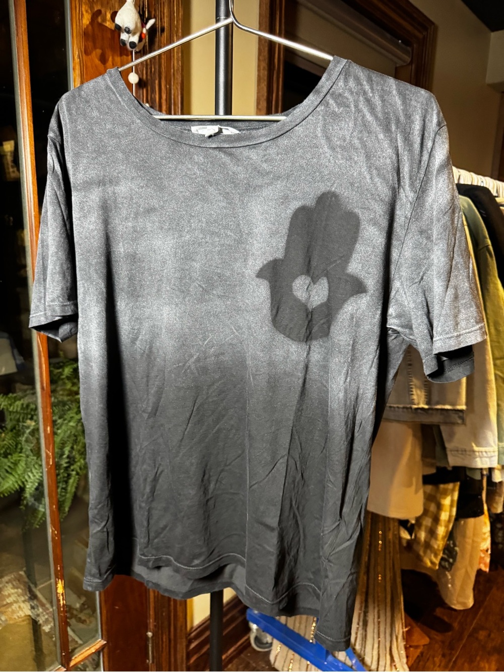 Chrldr Black Acid Wash Short Sleeve T-Shirt Hamsa Hand Graphic Size Large